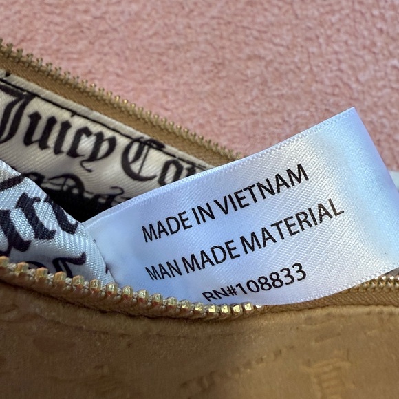 JUICY COUTURE ICE QUEEN SHOULDER BAG PECAN SHEARING Perfect For Winter Outfits - Picture 14 of 15